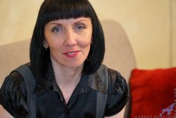 pornstar cherry despina fulfilling the pussy 250x167