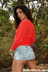 pornstar pretty kayla jane strips off her daisy dukes 1 167x250